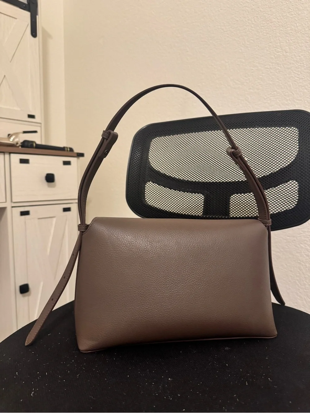Hudson Shoulder Bag in Espresso Brown